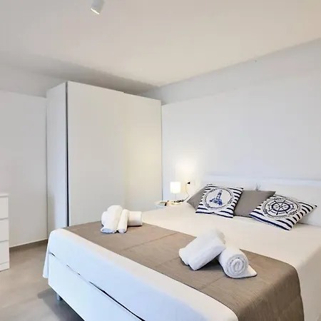 Amazing View - Exclusive Portu Frailis Appartamento *